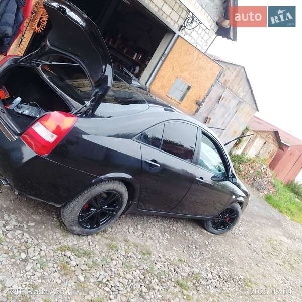Седан Nissan Primera 2003 в Дрогобичі