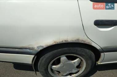 Седан Nissan Primera 1991 в 