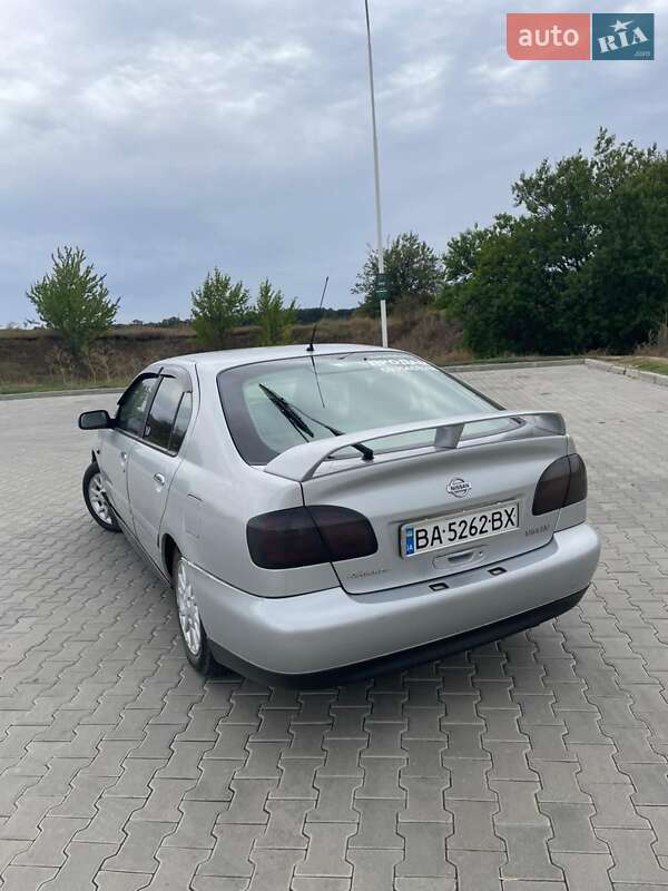 Ліфтбек Nissan Primera 2000 в Голованівську