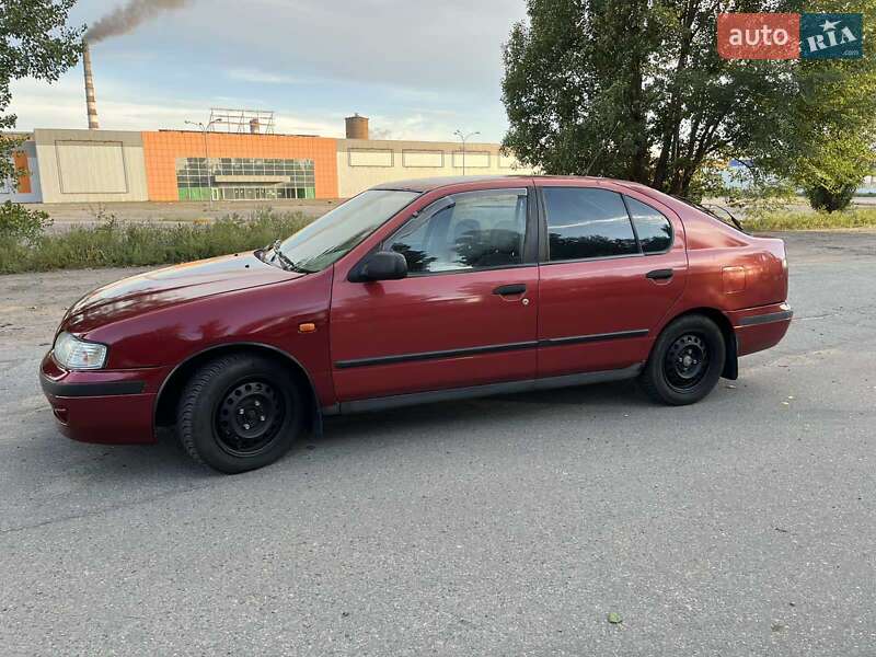 Лифтбек Nissan Primera 1997 в Черкассах