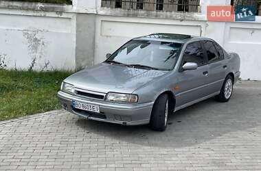 Седан Nissan Primera 1993 в Вишневце