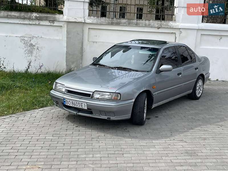Nissan Primera 1993