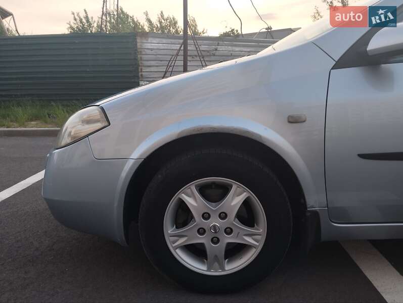Седан Nissan Primera 2004 в Кременчуці
