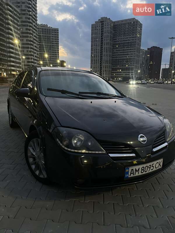 Седан Nissan Primera 2002 в Киеве