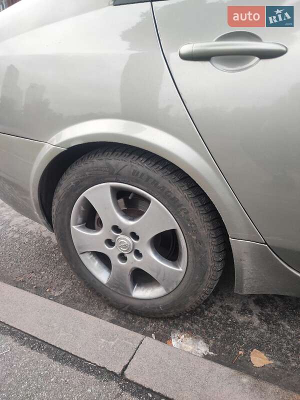 Седан Nissan Primera 2005 в Києві