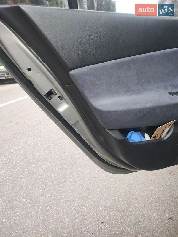 Седан Nissan Primera 2005 в Києві