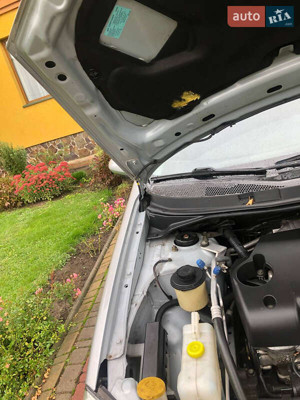 Універсал Nissan Primera 2006 в Луцьку