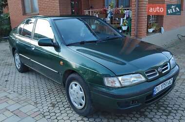Седан Nissan Primera 1997 в Ужгороде
