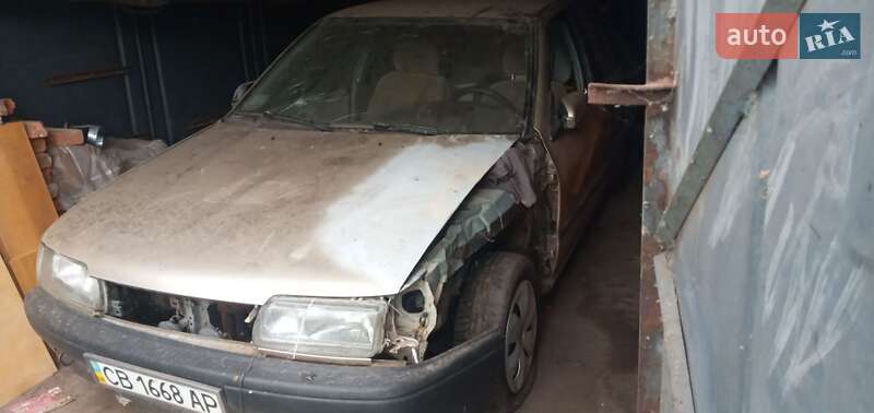Седан Nissan Primera 1991 в Нежине