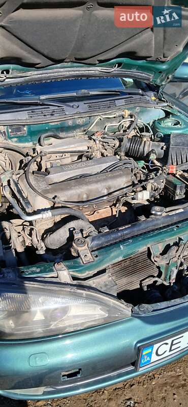 Седан Nissan Primera 2000 в Чернівцях