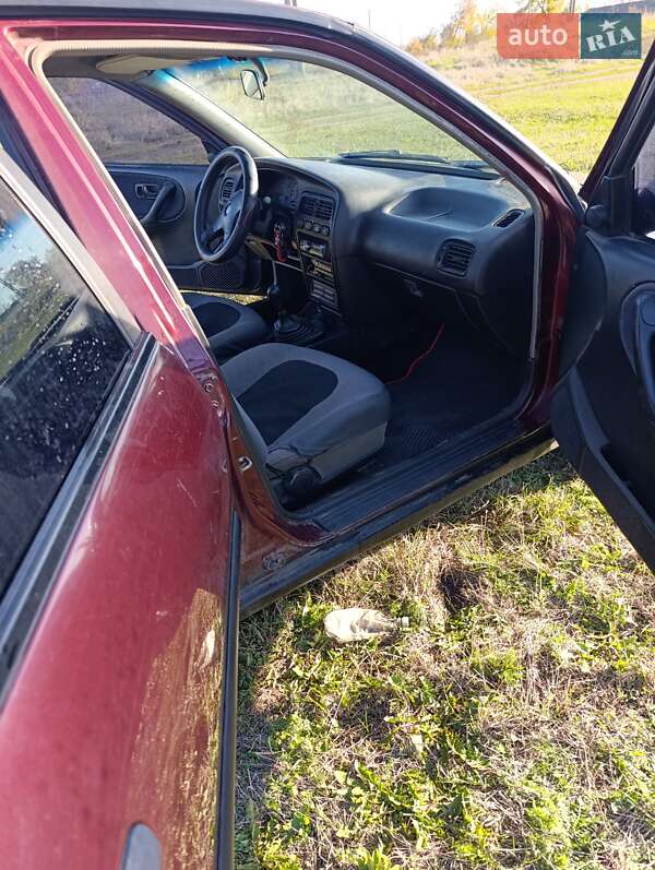 Седан Nissan Primera 1994 в Вознесенске