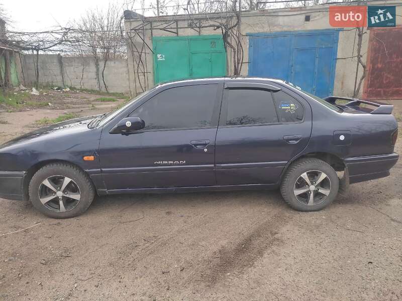 Седан Nissan Primera 1992 в Белгороде-Днестровском фото 5 Седан Nissan Primera 1992 в Белгороде-Днестровском