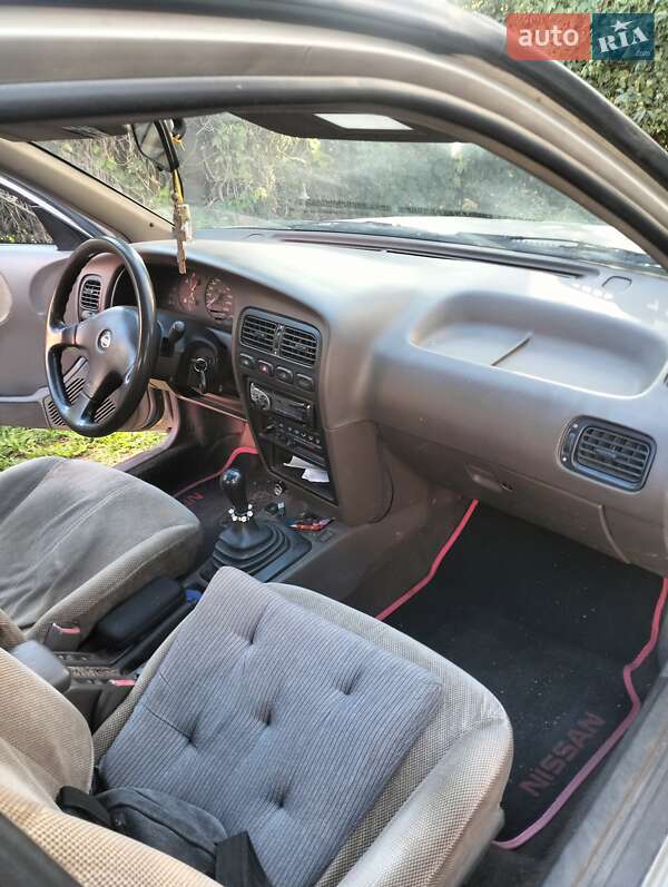 Седан Nissan Primera 1992 в Конотопе фото 3 Седан Nissan Primera 1992 в Конотопе
