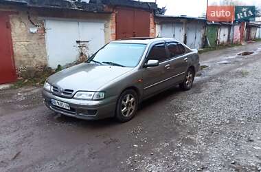 Седан Nissan Primera 1998 в Виннице