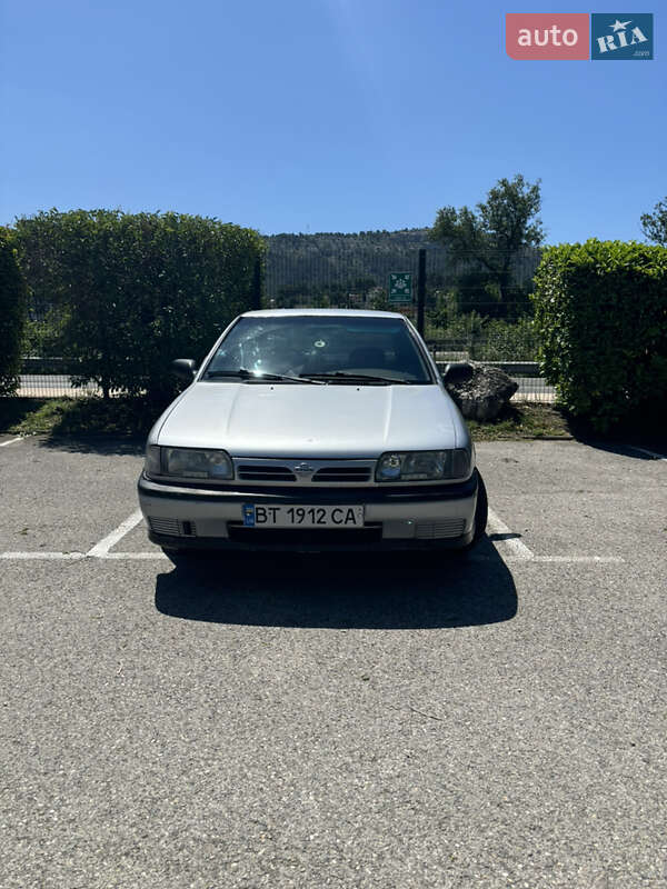Седан Nissan Primera 1991 в Городенке