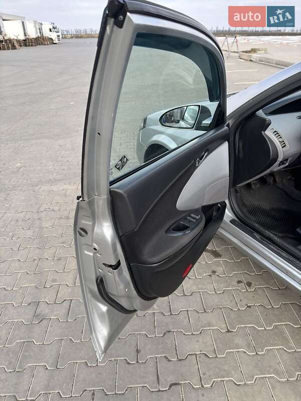 Лифтбек Nissan Primera 2002 в Одессе