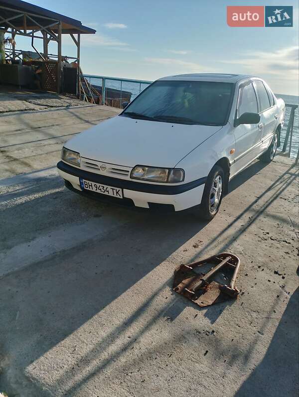 Седан Nissan Primera 1992 в Одессе