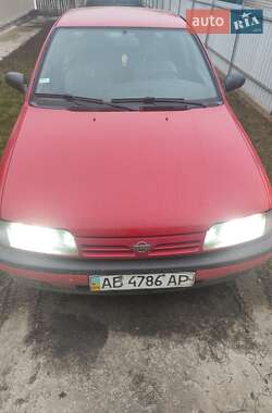 Седан Nissan Primera 1991 в Виннице