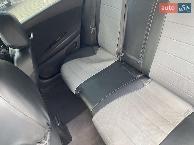 Седан Nissan Primera 2003 в Одесі