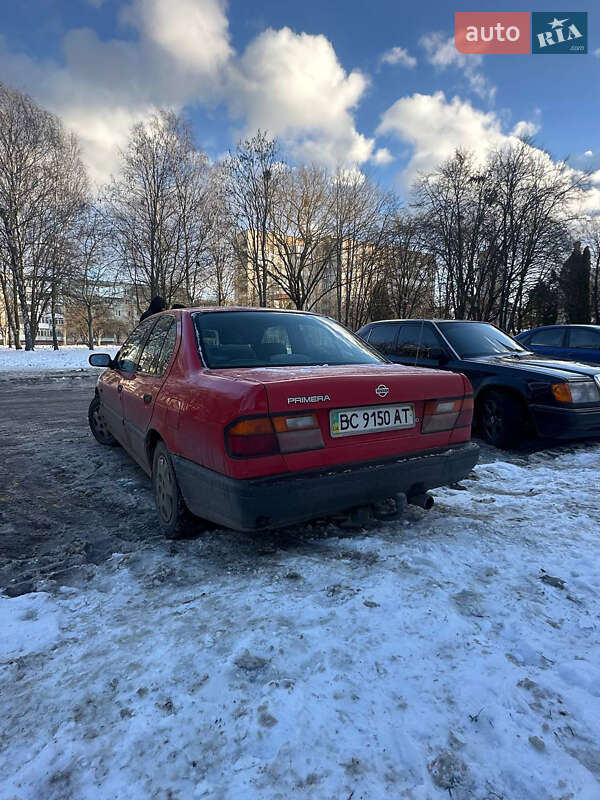 Седан Nissan Primera 1994 в Львове