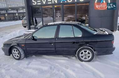 Седан Nissan Primera 1993 в Черновцах