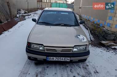 Седан Nissan Primera 1993 в Кропивницком