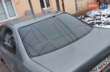 Седан Nissan Primera 1993 в Одессе
