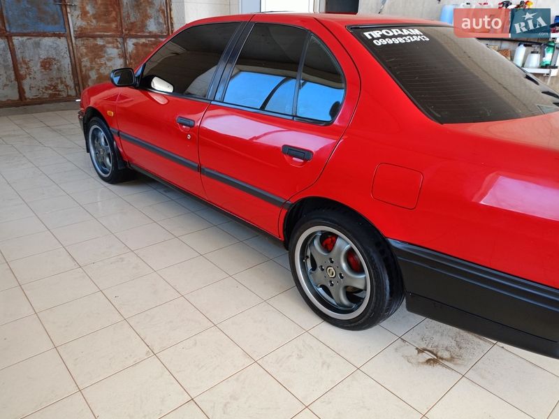 Седан Nissan Primera 1990 в Одессе