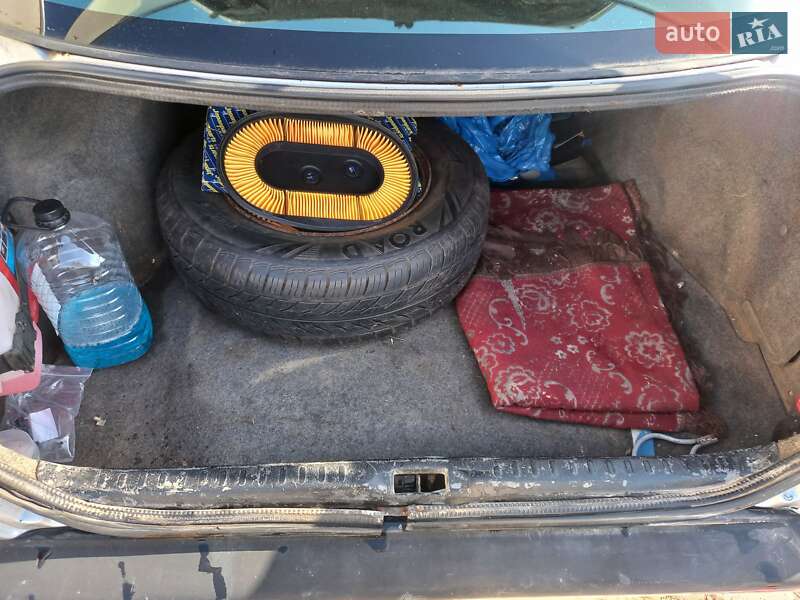 Седан Nissan Primera 1992 в Борщеве