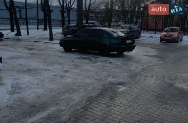Седан Nissan Primera 1997 в Львові