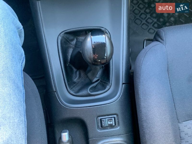 Лифтбек Nissan Primera 2004 в Обухове фото 42 Лифтбек Nissan Primera 2004 в Обухове