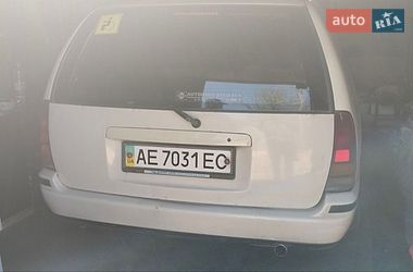 Універсал Nissan Primera 1992 в Дніпрі