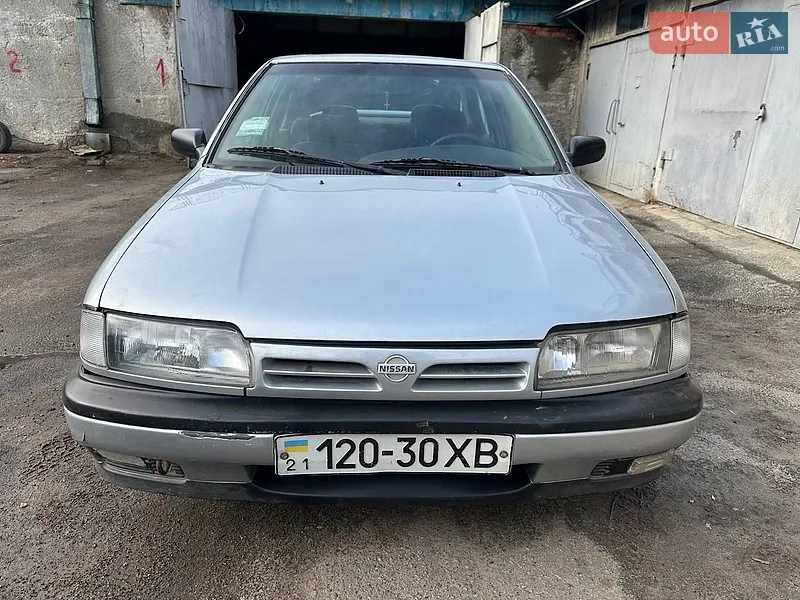 Nissan Primera 1993