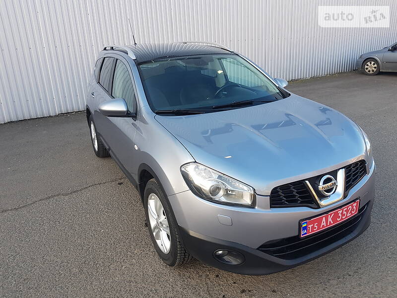 Універсал Nissan Qashqai+2 2010 в Луцьку