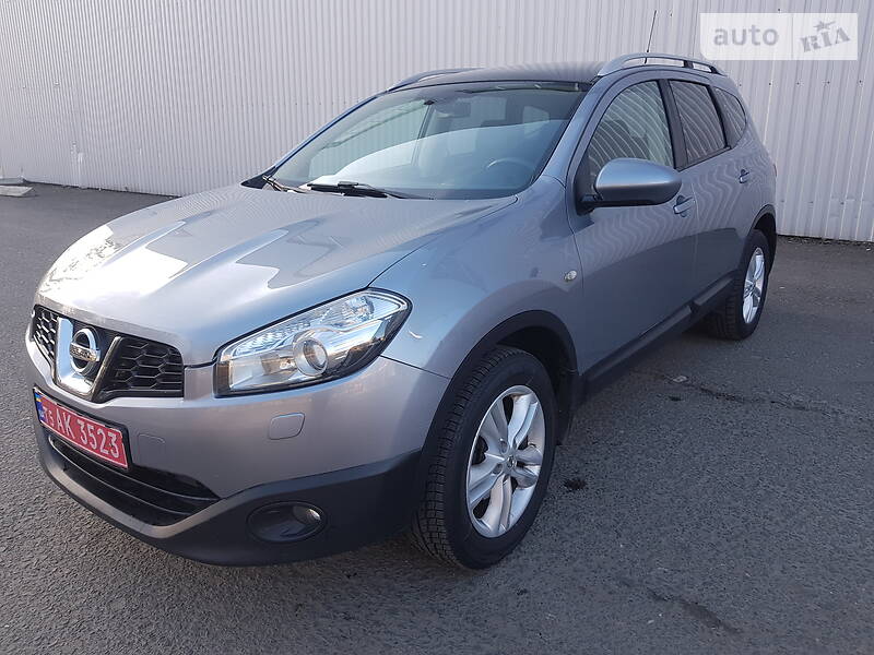 Універсал Nissan Qashqai+2 2010 в Луцьку