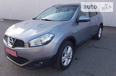 Универсал Nissan Qashqai+2 2010 в Луцке