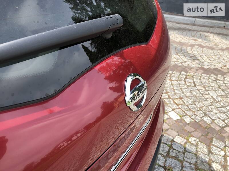 Позашляховик / Кросовер Nissan Qashqai+2 2010 в Львові