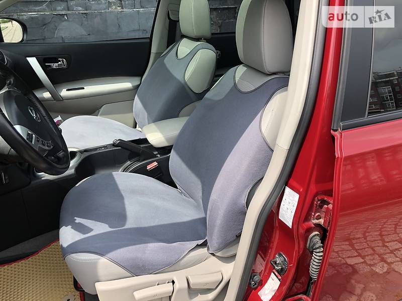 Позашляховик / Кросовер Nissan Qashqai+2 2010 в Львові