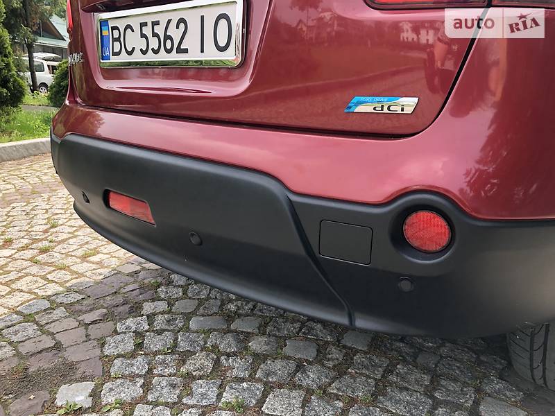 Позашляховик / Кросовер Nissan Qashqai+2 2010 в Львові