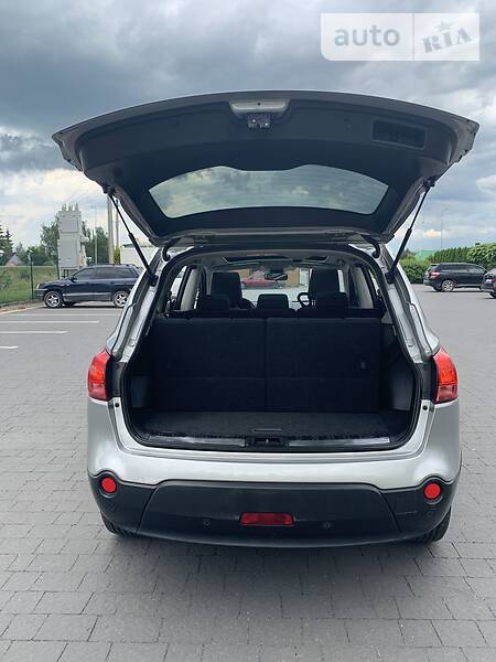Позашляховик / Кросовер Nissan Qashqai+2 2009 в Стрию