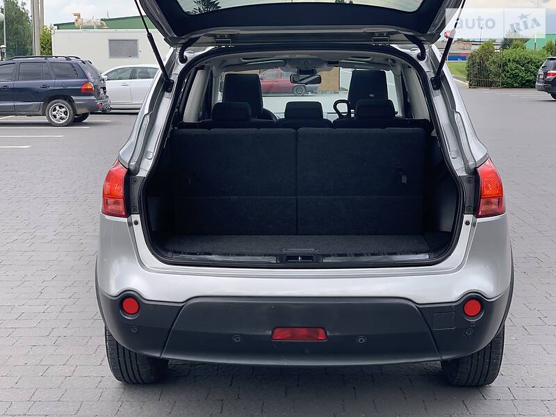 Позашляховик / Кросовер Nissan Qashqai+2 2009 в Стрию