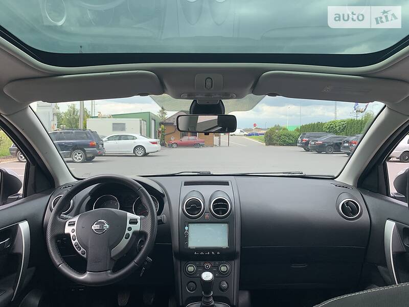 Позашляховик / Кросовер Nissan Qashqai+2 2009 в Стрию
