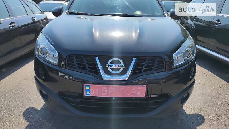 Позашляховик / Кросовер Nissan Qashqai+2 2012 в Рівному