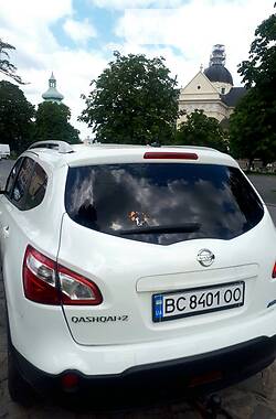 Позашляховик / Кросовер Nissan Qashqai+2 2011 в 