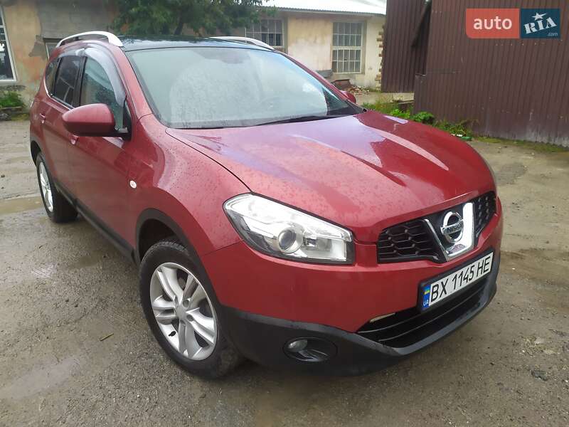 Внедорожник / Кроссовер Nissan Qashqai+2 2013 в Чемеровцах