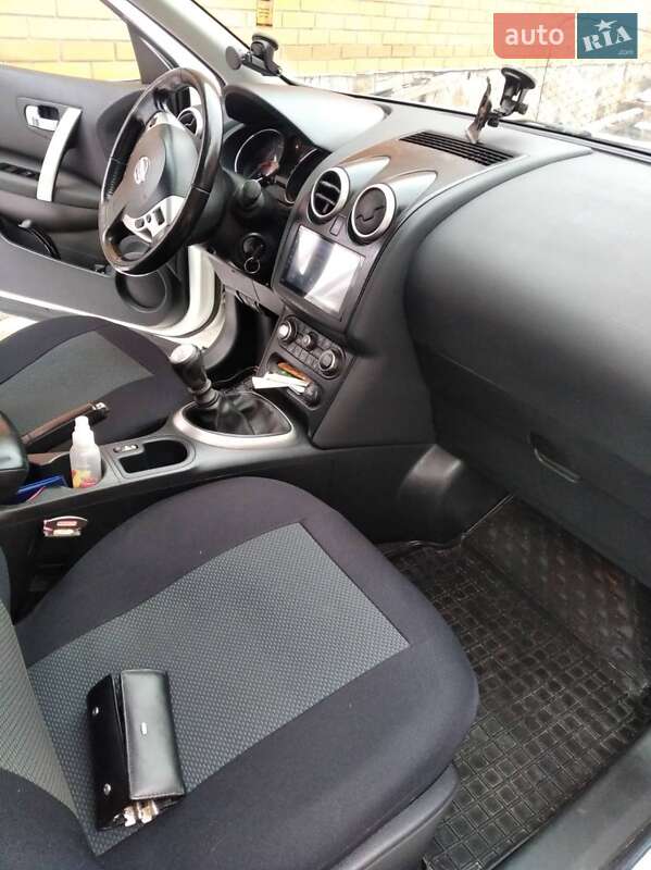 Внедорожник / Кроссовер Nissan Qashqai+2 2012 в Рокитном