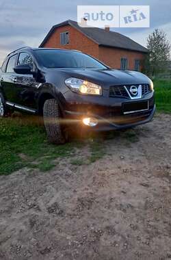 Внедорожник / Кроссовер Nissan Qashqai+2 2010 в Залещиках