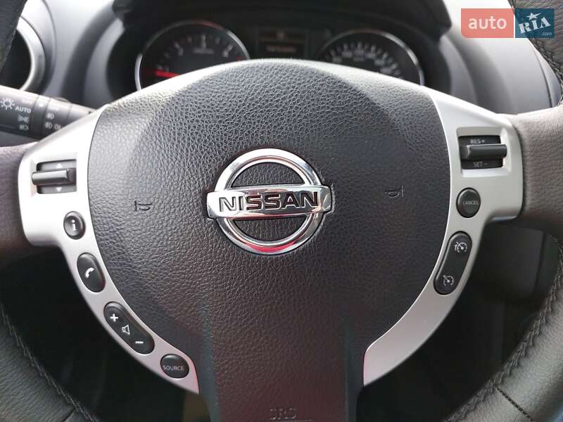 Внедорожник / Кроссовер Nissan Qashqai+2 2011 в Киеве