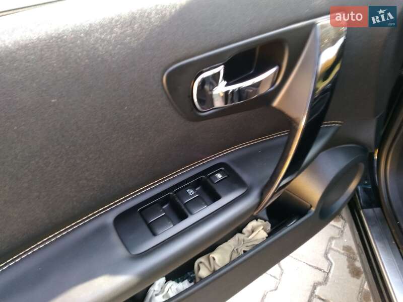 Внедорожник / Кроссовер Nissan Qashqai+2 2014 в Дубно фото 8 Внедорожник / Кроссовер Nissan Qashqai+2 2014 в Дубно