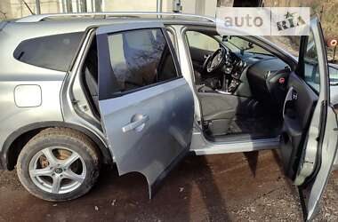 Внедорожник / Кроссовер Nissan Qashqai+2 2009 в Чорткове